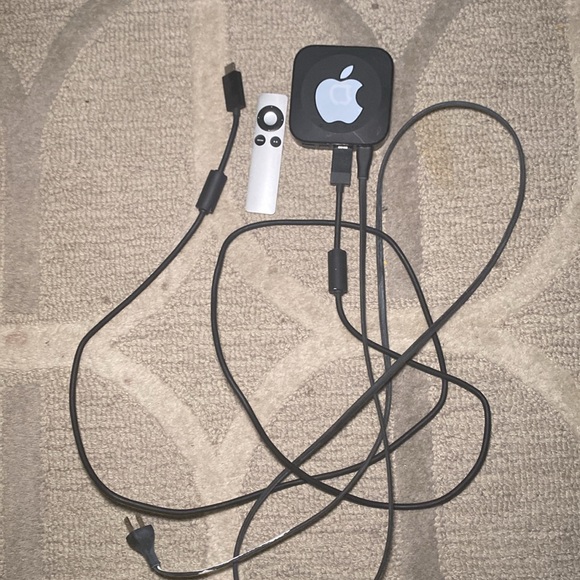 Apple TV 1st generation Only selling bc Netflix no longer supports it No issues - Picture 2 of 4